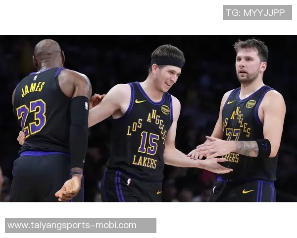 东契奇单节狂砍20分追平詹姆斯历史第六成就再创新高 东契奇单节狂砍20分追平詹姆斯历史第六成就再创新高