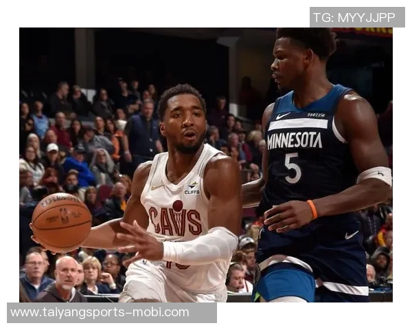 华子与米切尔再度交锋谁能在后天的对决中胜出 华子与米切尔再度交锋谁能在后天的对决中胜出